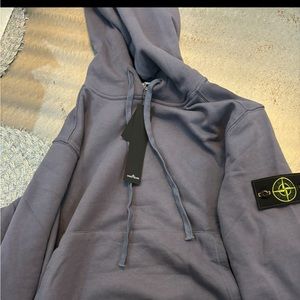 Brand New stone island hoodie with tags didn’t fit so need gone